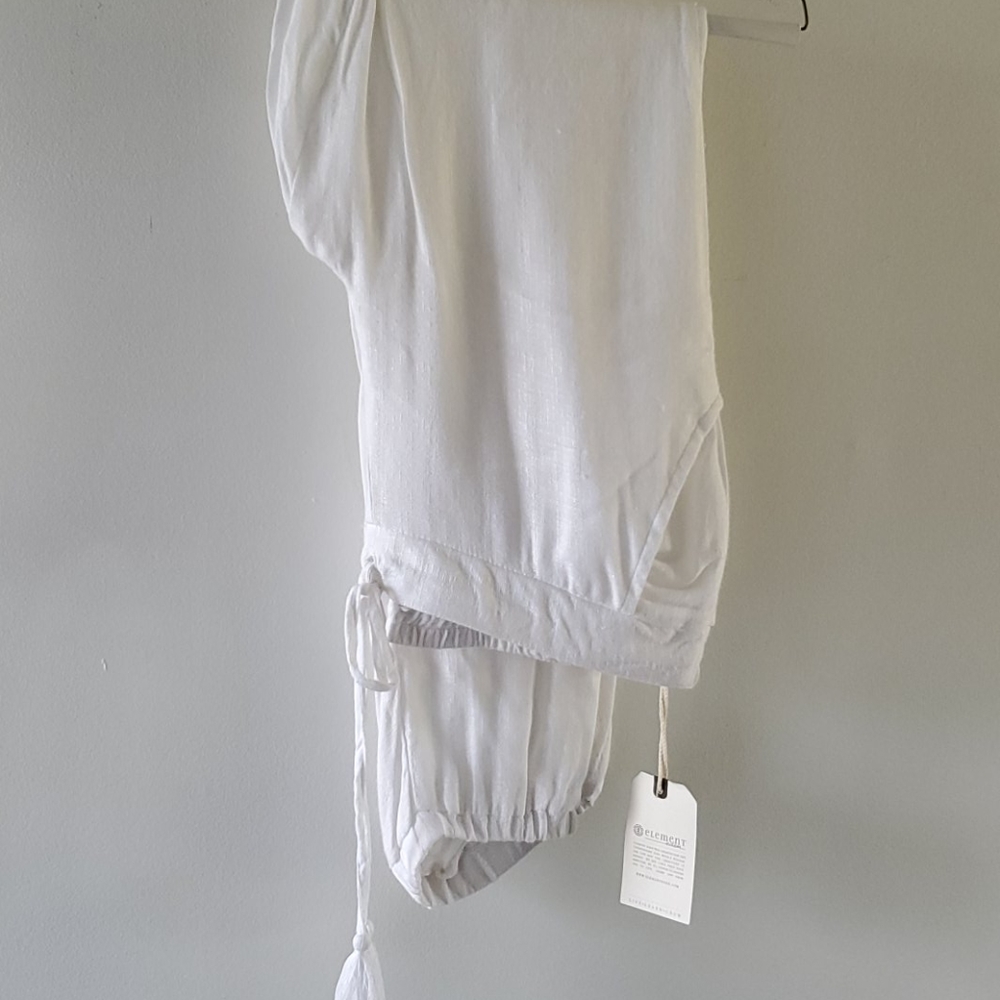 NWT  light weight 100%rayon pants
